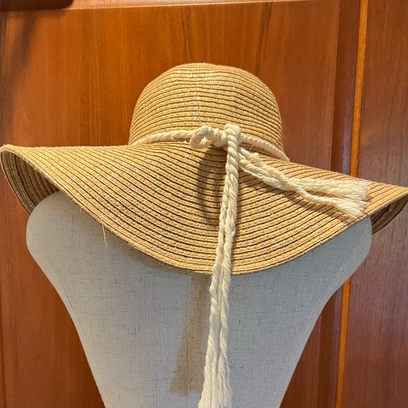 Sun hat 💖 BRAND NEW - Picture 2 of 3